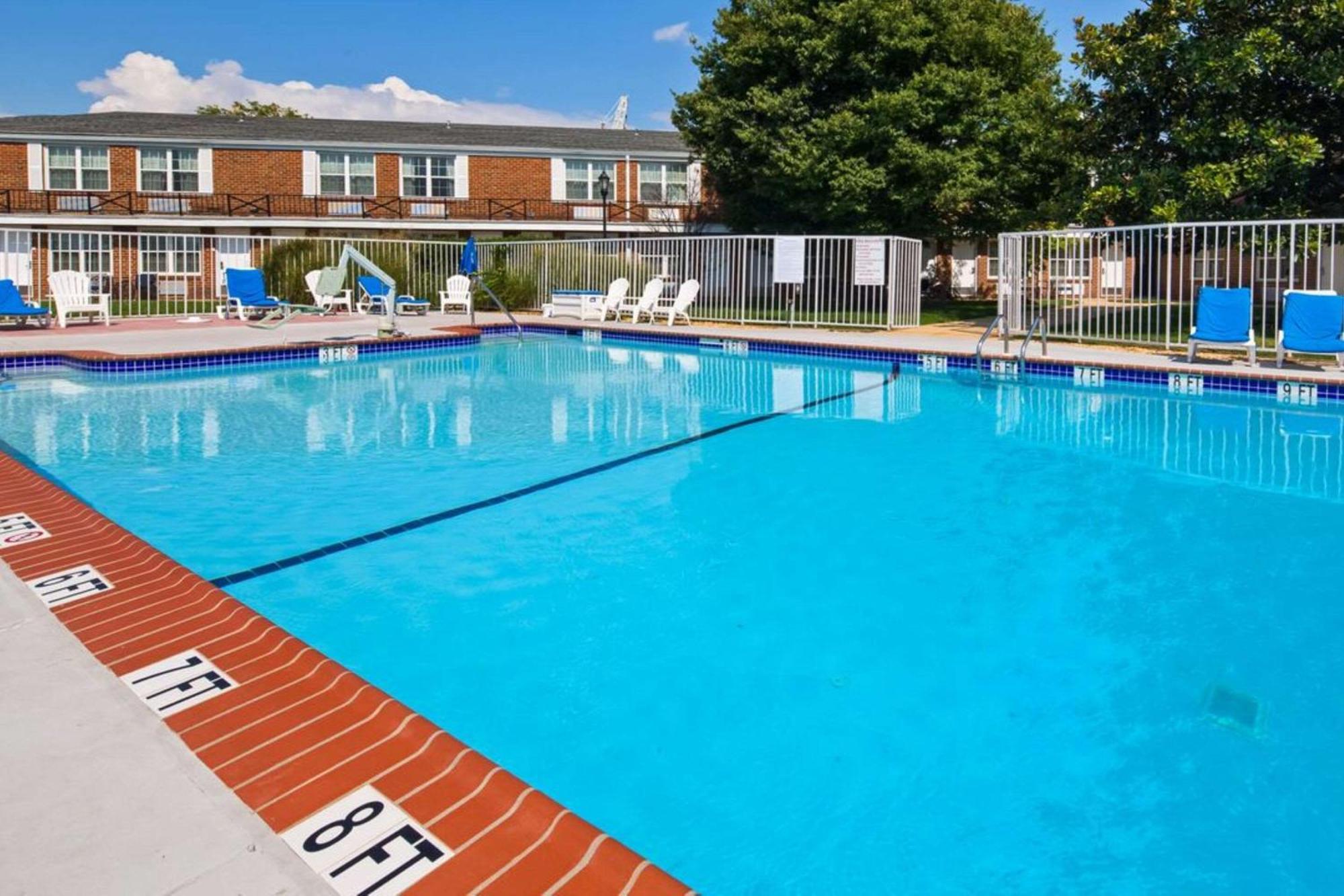 Clarion Inn Falls Church-Arlington Luaran gambar