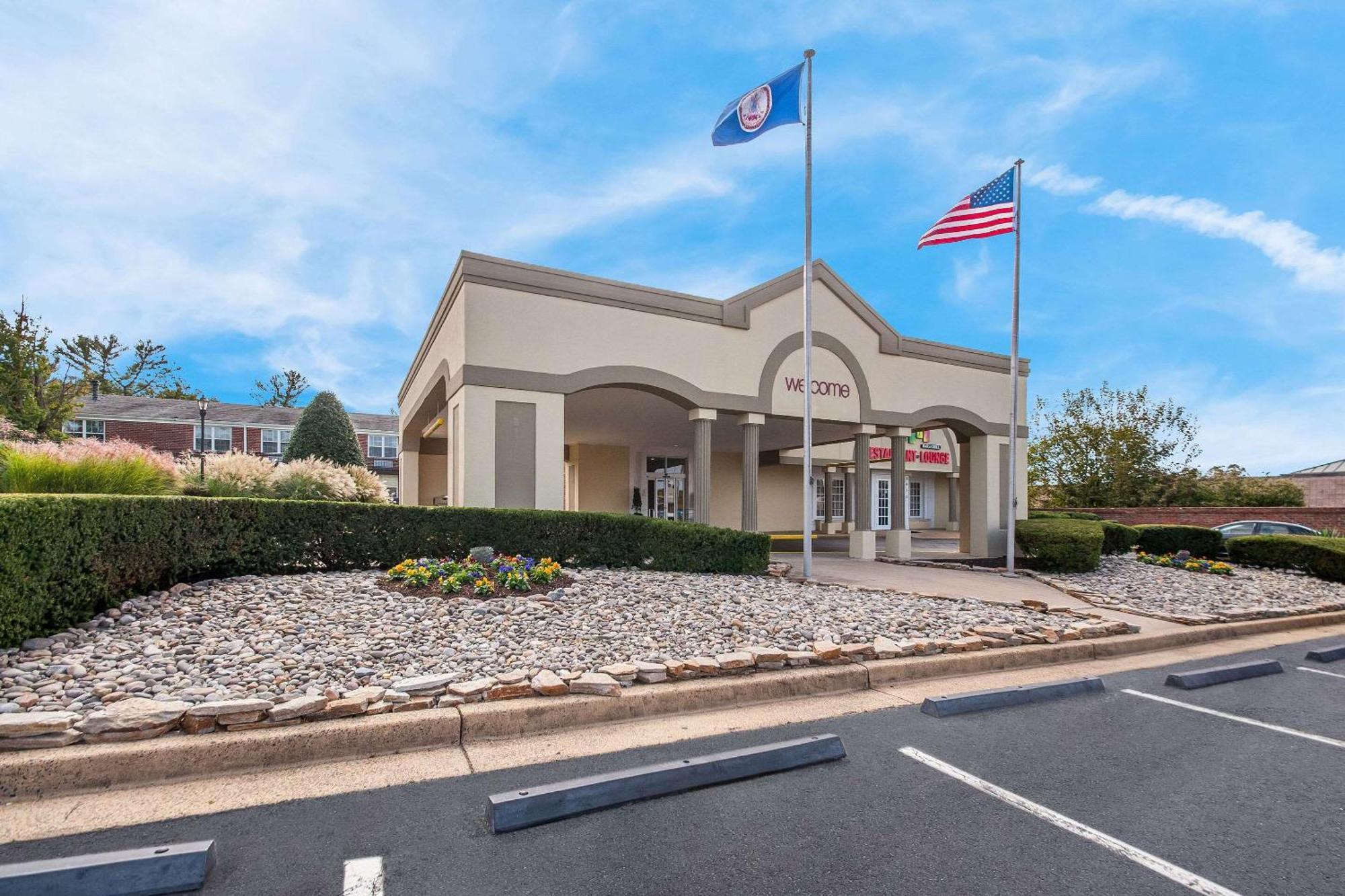 Clarion Inn Falls Church-Arlington Luaran gambar