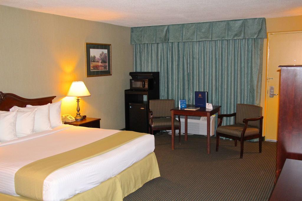 Clarion Inn Falls Church-Arlington Luaran gambar