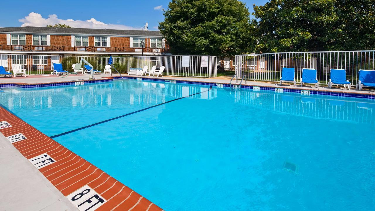 Clarion Inn Falls Church-Arlington Luaran gambar